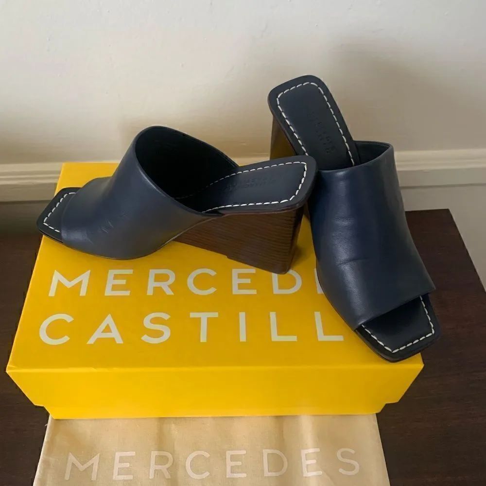 Mercedes Castillo Women’s Top Grain Soft Leather Upper/ Lining Wedge Sandal 8,5 — image 2 of 8